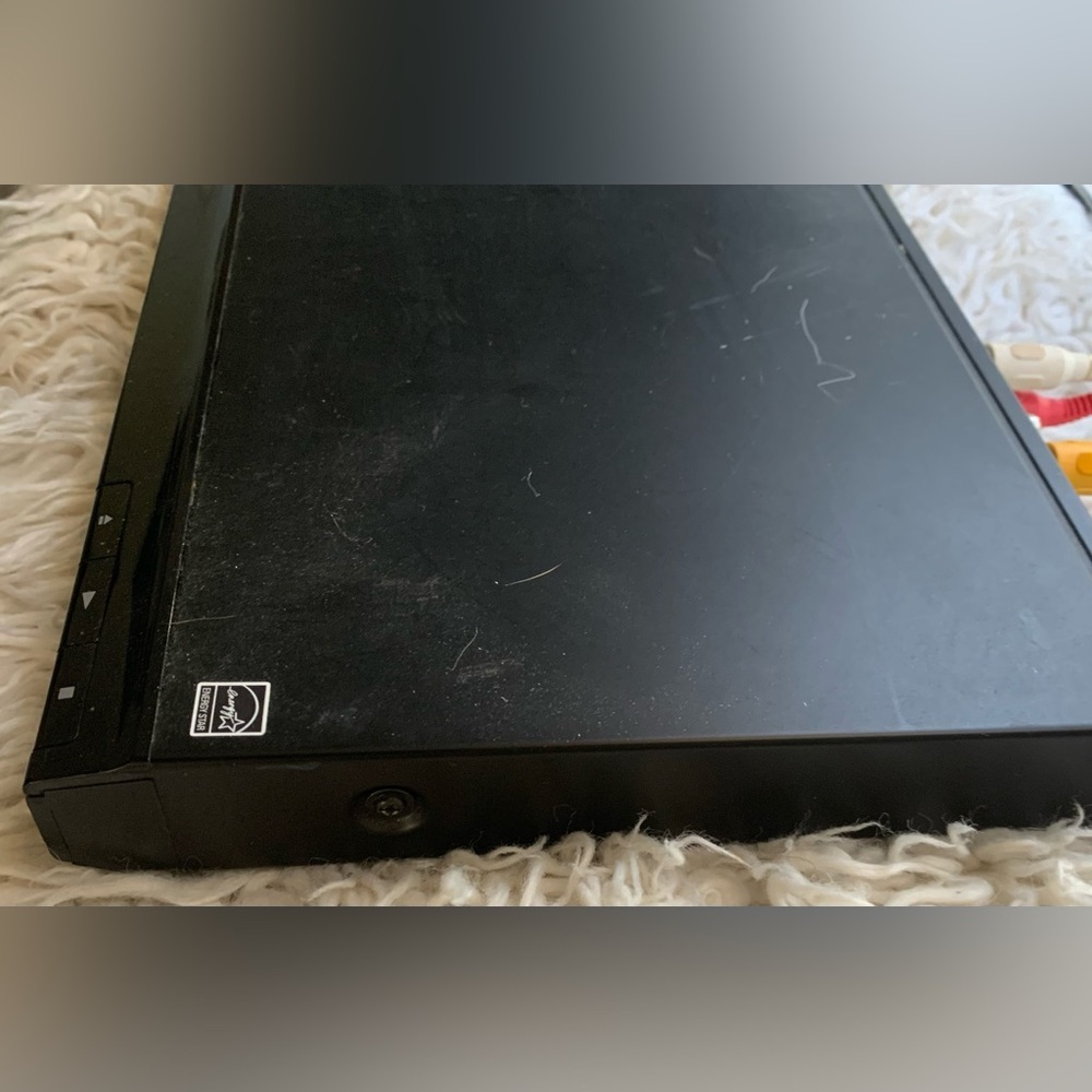 Sony DVP-SR101P Progressive Scan DVD/CD Player Tested Working With Remote - Picture 2 of 13